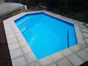 Modern Pool Coping Bullnose- 330 x 330 x 50